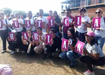Protestan frente a tribunales de Falcón para que no quede impune asesinato de Harían de León