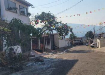 Tres días sin electricidad en sector Ambrosio Plaza de San Cristóbal y Corpoelec “voltea pa’ otro lado”