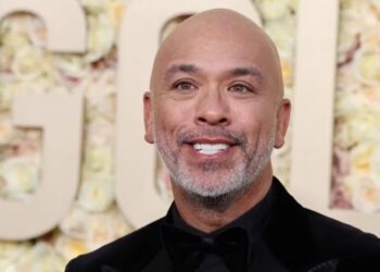 Quién es Jo Koy, el comediante que estuvo a cargo de la premiación de los Globos de Oro