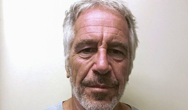 Nuevos documentos sobre Jeffrey Epstein incluyen un interrogatorio en 2016