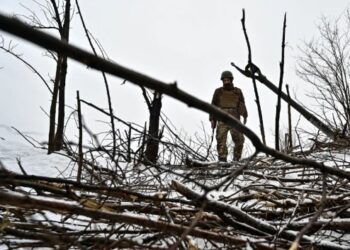 Dos francotiradores ucranianos abatieron “a 22 rusos en una sola noche” gracias a una potente arma