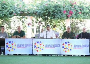 Nicolás Maduro acusó al profesor Víctor Venegas de recibir “billete parejo” para “crear guarimbas”