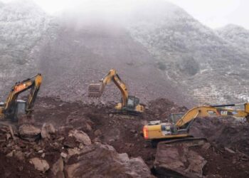 Declaradas muertas las 44 personas sepultadas por corrimiento de tierra en el sur de China