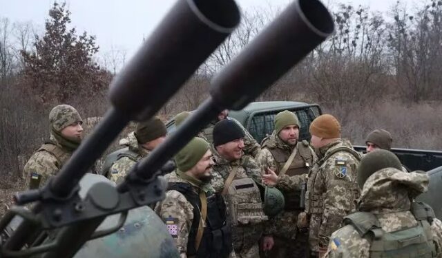 Ucrania repele más de 40 ataques rusos en el frente del este