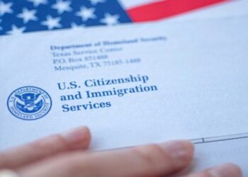 Estados Unidos anuncia un aumento de tarifas para ciertos trámites migratorios