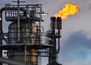 China descubre un yacimiento de crudo equivalente a más de la mitad de su producción anual