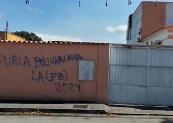 Sntp denunció vandalización de sede de emisora de radio y del CNP (Foto y video)
