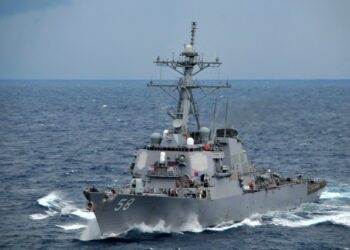 Destructor de EEUU derribó dron de los hutíes en el mar Rojo