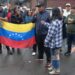 Migrantes venezolanos son expulsados de un hotel en Seattle en plena ola de frío