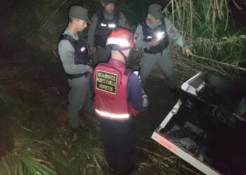 Madre e hijo murieron tras volcamiento de un camión en Carabobo