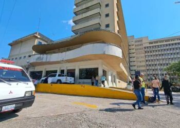 Pacientes y familiares denuncian falta de Rayos X en el Hospital Central de San Cristóbal