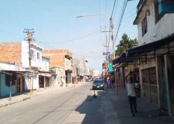 “Nos echaron a perder las Navidades”: Vecinos del barrio Carmen Sur en Valencia suman casi 20 días sin electricidad