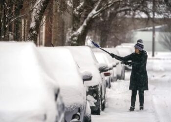 Alarma en EEUU: Fuertes nevadas cubren varias partes del país y millones de personas están en riesgo