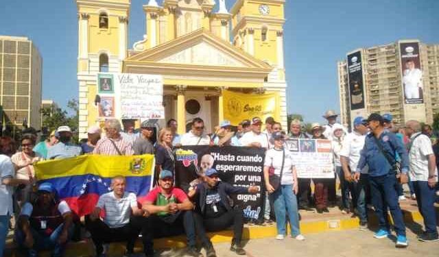 Trabajadores públicos y jubilados protestan en Zulia: “Este es un Gobierno indolente que ha jugado con el hambre del pueblo”