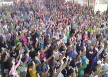 Docentes de Barinas iniciaron paro por 72 horas en exigencia de respuestas a sus demandas laborales