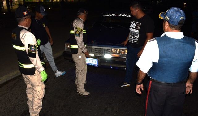 En Zulia realizan operativo nocturno para retirar luces LED de los vehículos (FOTOS)