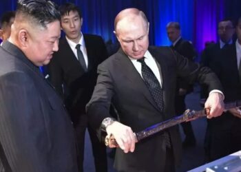 Rusia estrecha lazos con Corea del Norte y Ucrania agita conciencias en Davos
