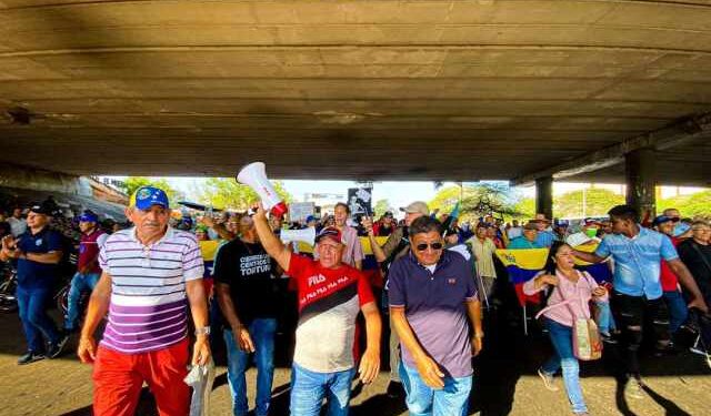 Jubilados y pensionados en Zulia crean la Plataforma Laboral para canalizar lucha por mejoras salariales