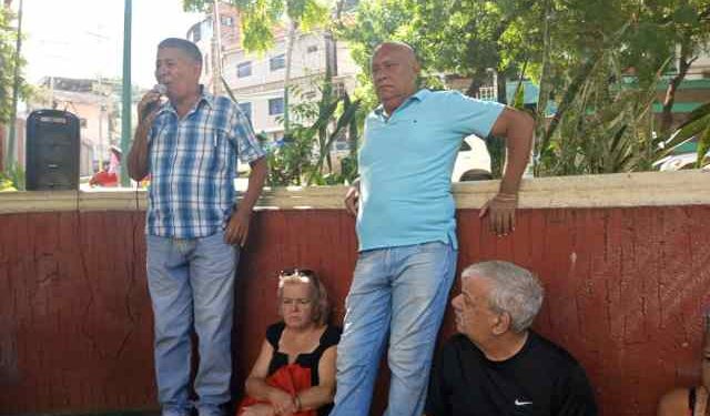 De trabajar toda una vida a mendigar por sus derechos: la realidad de los jubilados de la Alcaldía de Vargas