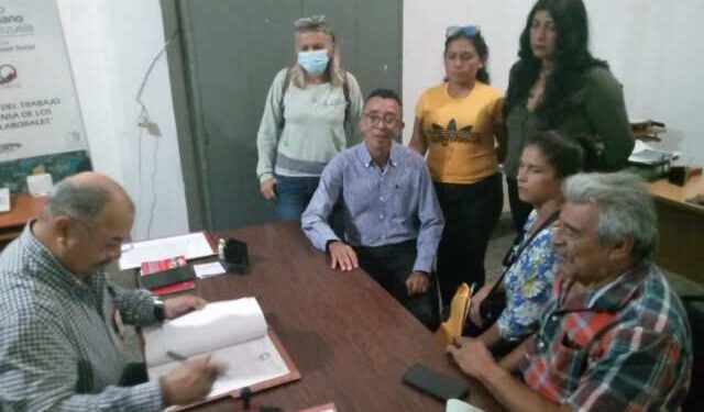 Docentes de Valle de la Pascua le “meten la lupa” a sus reclamos ante el Ministerio del Trabajo