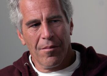 El hermano de Jeffrey Epstein pidió una nueva investigación de su muerte: insiste en que no se suicidó