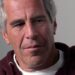 El hermano de Jeffrey Epstein pidió una nueva investigación de su muerte: insiste en que no se suicidó