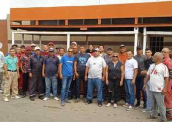 Al menos 120 trabajadores de contratista que prestó servicios a Pdvsa esperan por pagos pendientes en Falcón