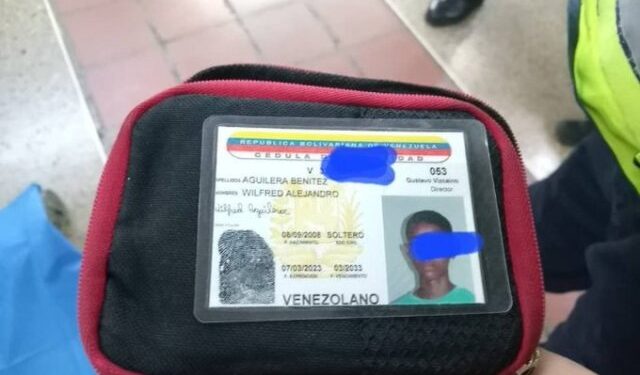 Jovencito atentó contra su vida en el Centro Comercial El Valle