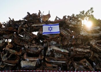 Fuerzas israelíes atacan el centro y el sur de Gaza antes de la visita de Blinken