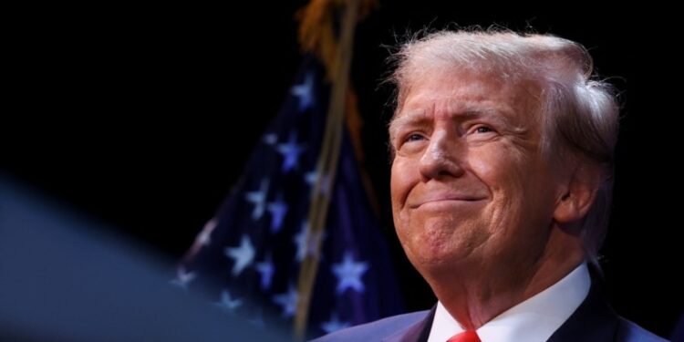 Ron DeSantis se retiró de la carrera por la nominación presidencial republicana y el expresidente Donald Trump continúa ganando apoyo.