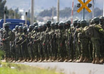 Militares de Ecuador han detenido en seis días a más de mil 300 personas, 143 por terrorismo