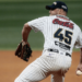 Tiburones se reforzaron con tres lanzadores para la Serie del Caribe