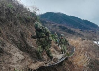 La nieve complica los rescates y entregas de ayuda a poblaciones aisladas tras el sismo en Japón