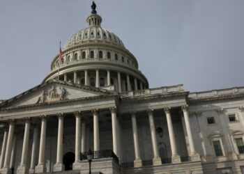 El gobierno federal de EEUU no cerrará el viernes