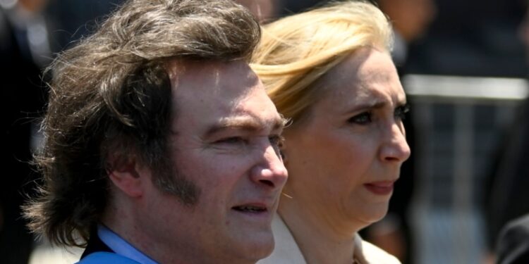 En una carta, Milei invita al papa Francisco a visitar Argentina para superar las divisiones