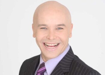 Los videos extraños de Adolfo Cubas que se viralizan en redes