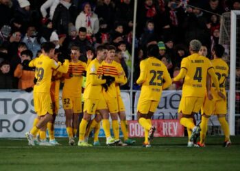 Barcelona sufrió para eliminar al Barbastro de la Copa del Rey