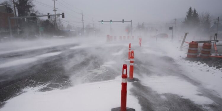 Intensa ola invernal amenaza con batir récords de frío en EEUU