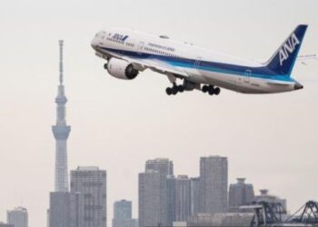 ¿Viaje en el tiempo? Avión salió de Tokio el #1Ene de 2024 y aterrizó en Los Ángeles el #31Dic de 2023