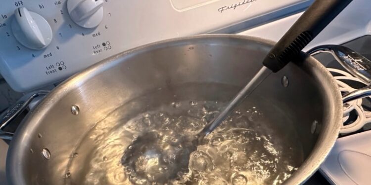 Tuberías estallan en Memphis. Frío en Miami.