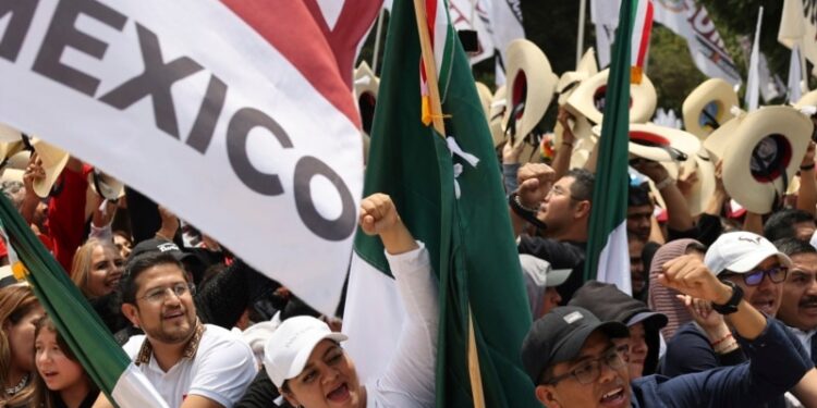 México elegirá a su primera mujer presidenta: ¿continuará el oficialismo o se alzará la oposición?