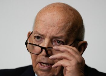 Gobierno de Colombia anuncia que extenderá por seis meses el cese al fuego con el ELN