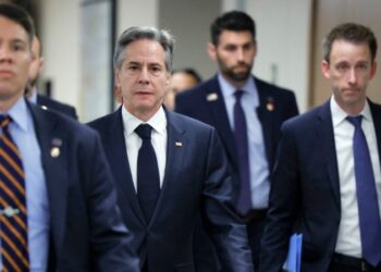 Blinken en Israel en medio de la presión para contener la guerra de Gaza