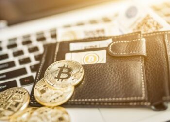 Creador de Bitcoin desapareció hace 13 años: su cuenta acaba de recibir una transferencia millonaria