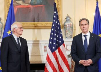 Borrell y Blinken abordan esfuerzos de UE y EEUU para evitar expansión de guerra en Gaza