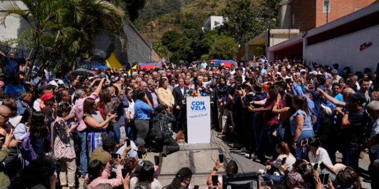 EEUU empieza a reimponer sanciones a Venezuela tras inhabilitación de candidata presidencial opositora