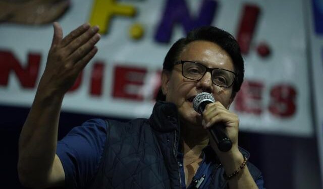 Abogado afirmó que la policía conocía sobre la amenaza contra Fernando Villavicencio