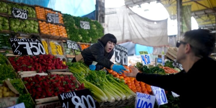 Argentina cierra 2023 con peor registro de inflación en 30 años
