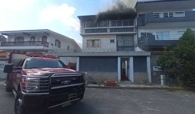 Vivienda se incendió en La California Norte sin victimas que lamentar este #13Ene (VIDEO)