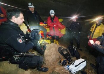 Rescatados con éxito las cinco personas atrapadas en una cueva eslovena desde el sábado